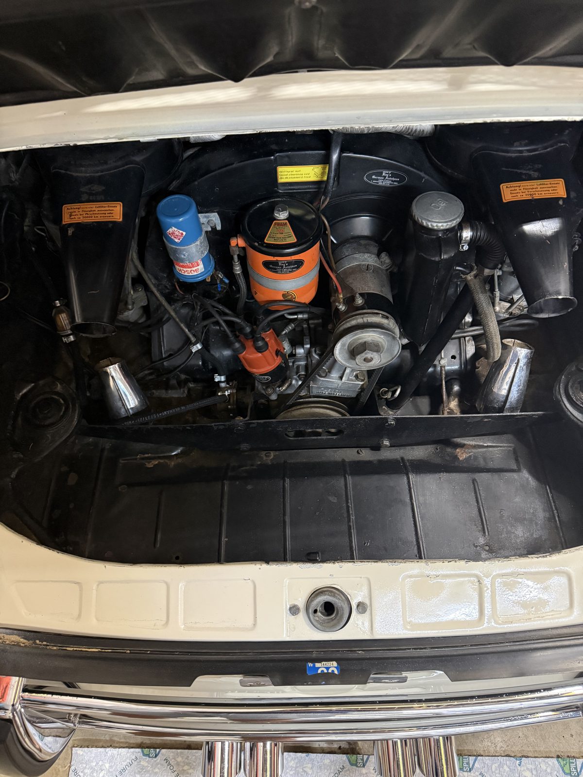 912 engine bay
