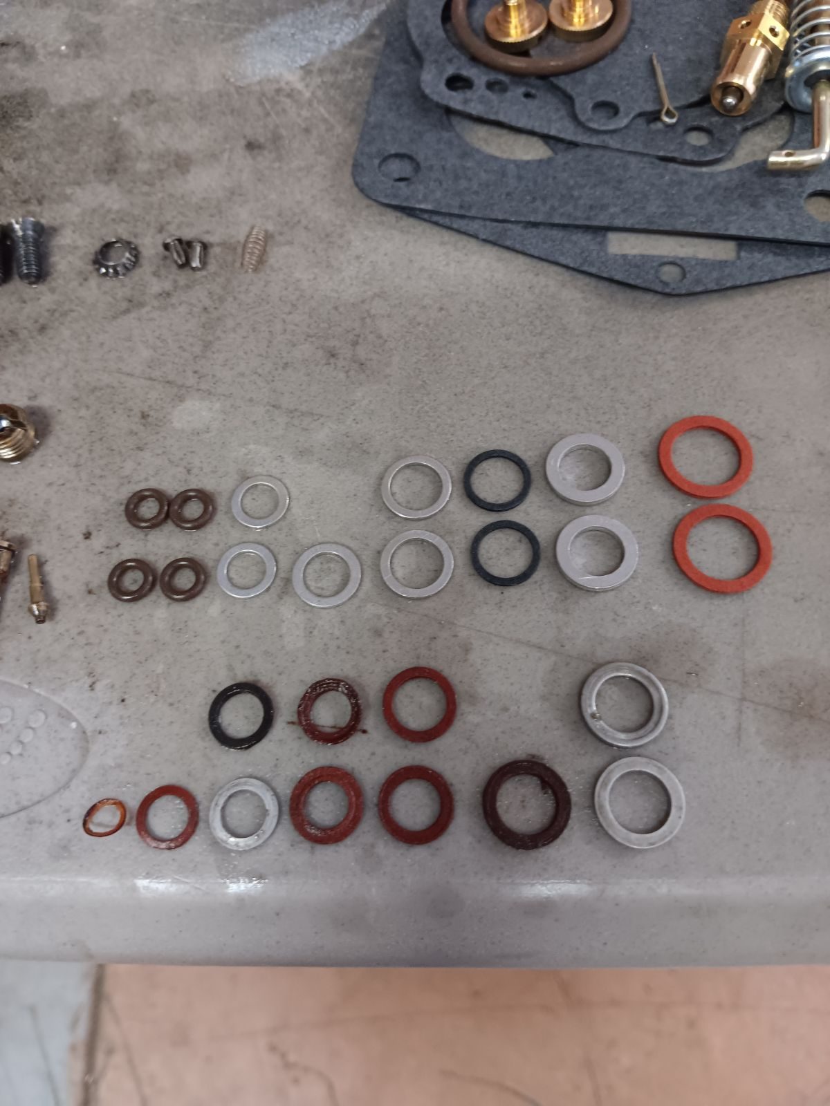 Old and new seals sorted side by side